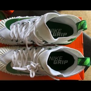 Nike Alpha Menace Elite Football Cleats